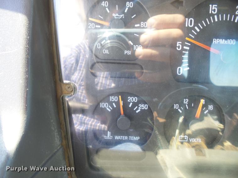 image for item DA6348 1998 Ford AT9513 Aeromax 113 semi truck