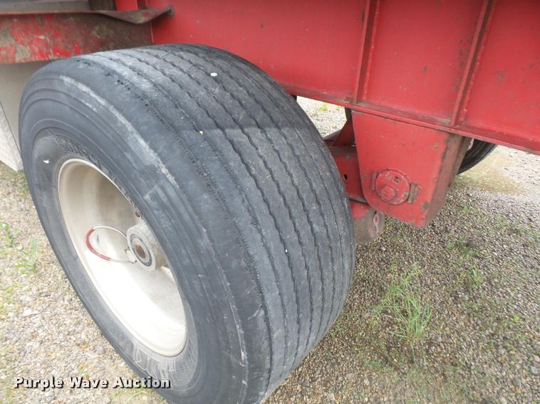 image for item DA6349 2006 Transcraft Eagle NW2 flatbed trailer