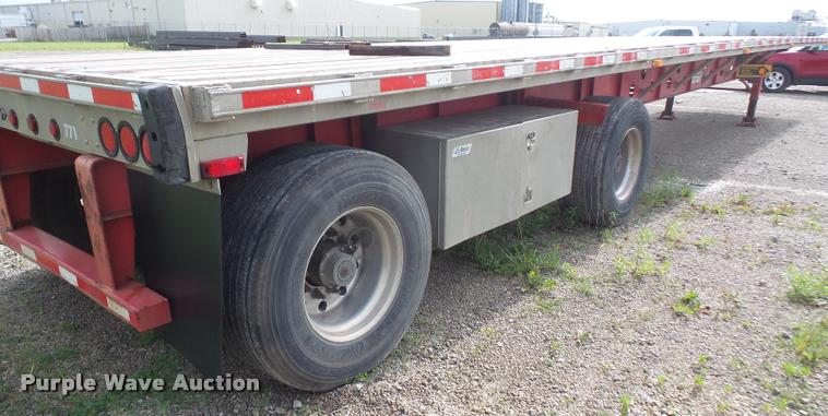 image for item DA6351 2006 Transcraft Eagle NW2 flatbed trailer