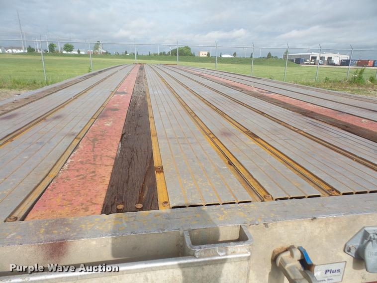image for item DA6351 2006 Transcraft Eagle NW2 flatbed trailer