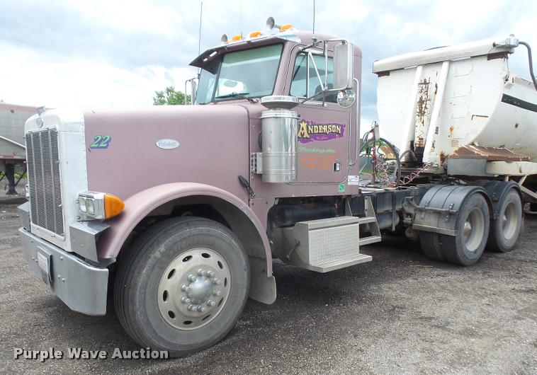 image for item DA6373 1996 Peterbilt 378 semi truck