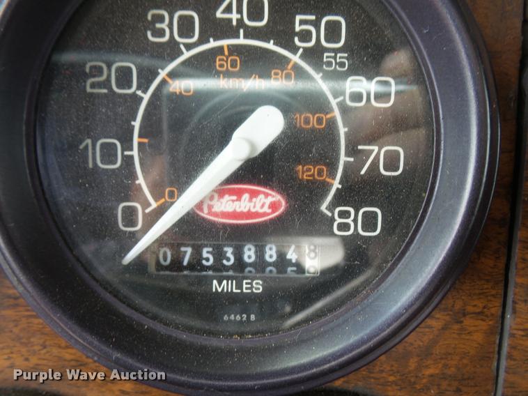 image for item DA6373 1996 Peterbilt 378 semi truck