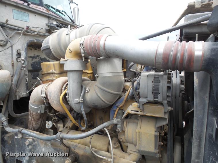 image for item DA6373 1996 Peterbilt 378 semi truck