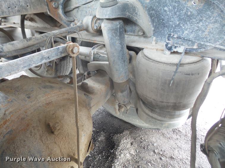 image for item DA6373 1996 Peterbilt 378 semi truck