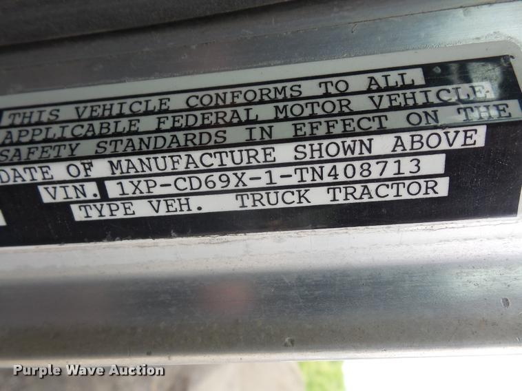 image for item DA6373 1996 Peterbilt 378 semi truck