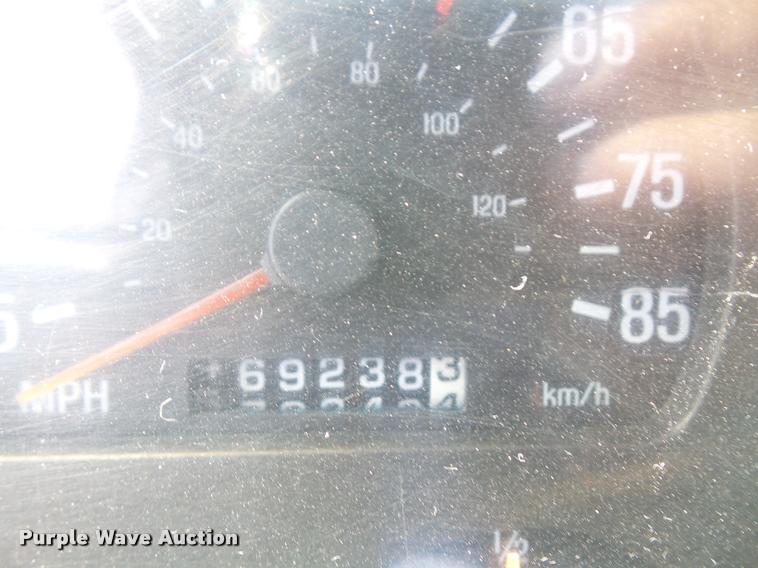 image for item DA6406 1998 Ford AT9513 Aeromax 113 semi truck