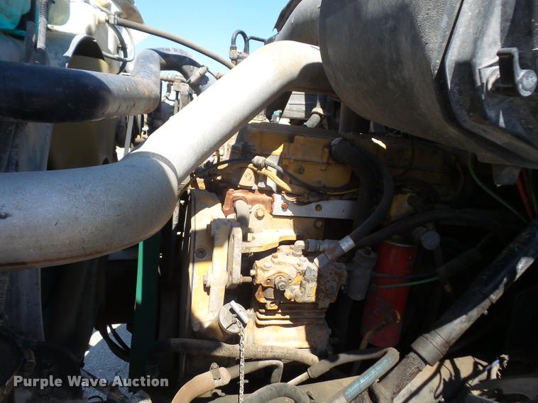 image for item DA6406 1998 Ford AT9513 Aeromax 113 semi truck