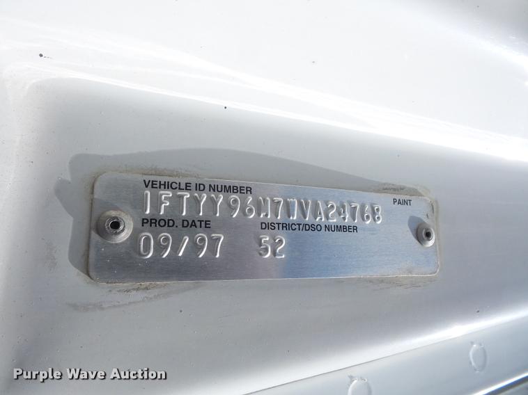 image for item DA6406 1998 Ford AT9513 Aeromax 113 semi truck