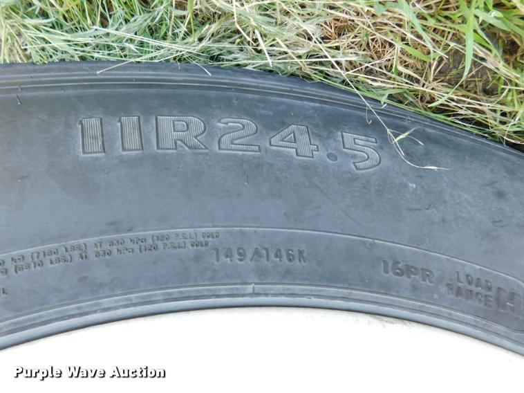 image for item DB1011 2000 Corn Husker triple hopper bottom grain trailer