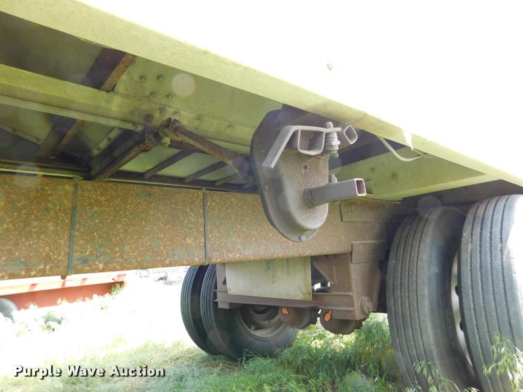 image for item DB1011 2000 Corn Husker triple hopper bottom grain trailer