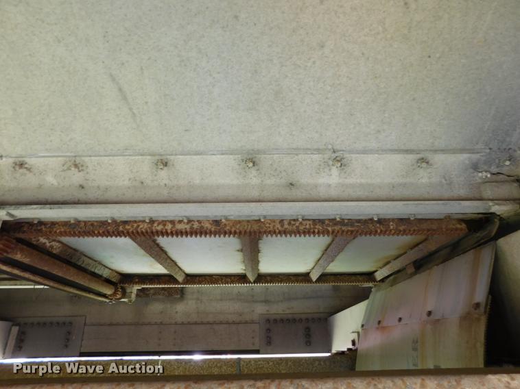 image for item DB1011 2000 Corn Husker triple hopper bottom grain trailer