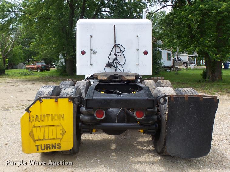 image for item DB1331 1986 Freightliner FLC semi truck