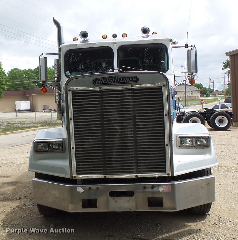 image for item DB1331 1986 Freightliner FLC semi truck