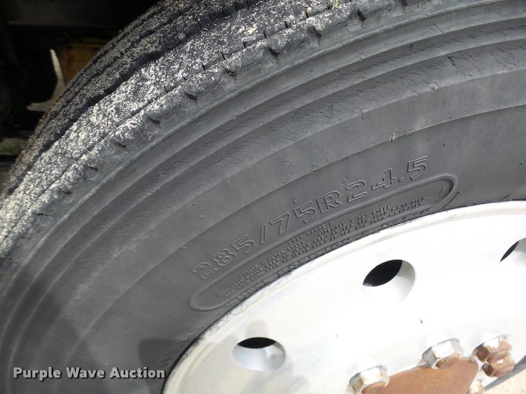 image for item DB1331 1986 Freightliner FLC semi truck