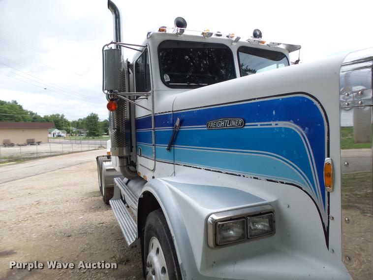 image for item DB1331 1986 Freightliner FLC semi truck