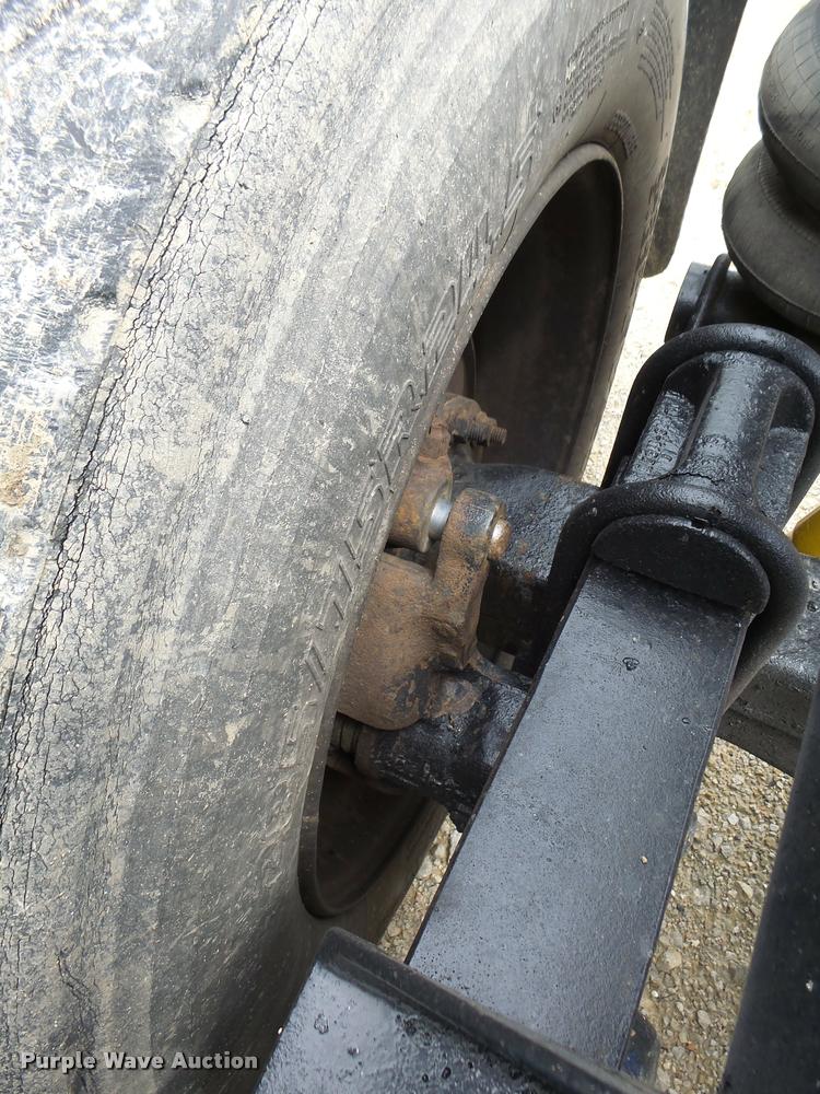 image for item DB1331 1986 Freightliner FLC semi truck