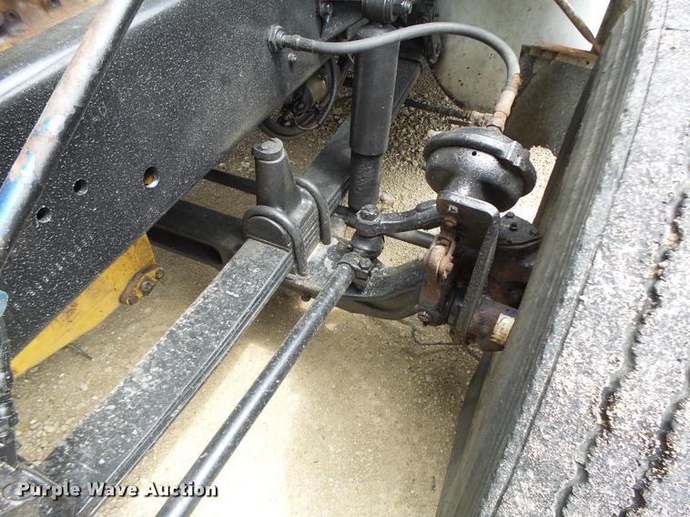 image for item DB1331 1986 Freightliner FLC semi truck