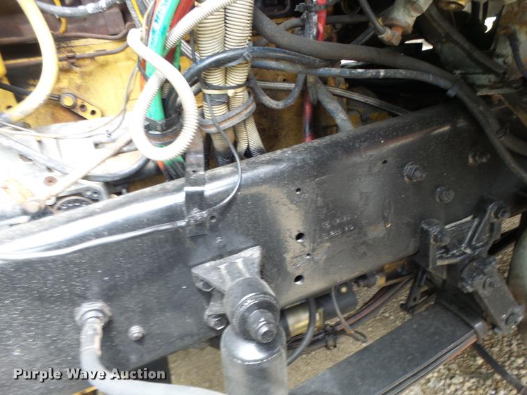 image for item DB1331 1986 Freightliner FLC semi truck