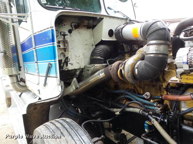 image for item DB1331 1986 Freightliner FLC semi truck