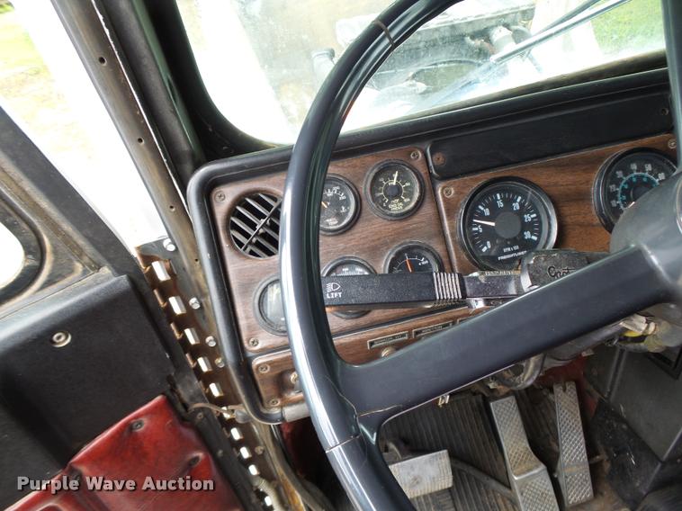 image for item DB1331 1986 Freightliner FLC semi truck