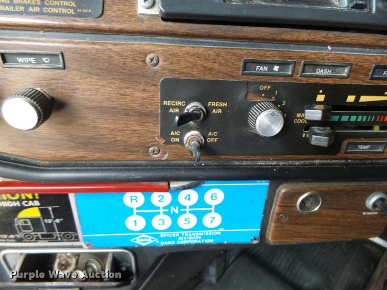 image for item DB1331 1986 Freightliner FLC semi truck