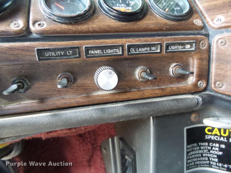 image for item DB1331 1986 Freightliner FLC semi truck