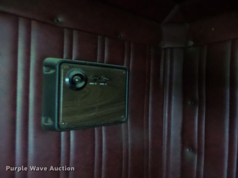 image for item DB1331 1986 Freightliner FLC semi truck