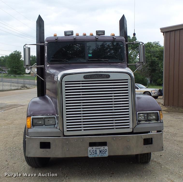 image for item DB1335 1995 Freightliner FLD semi truck