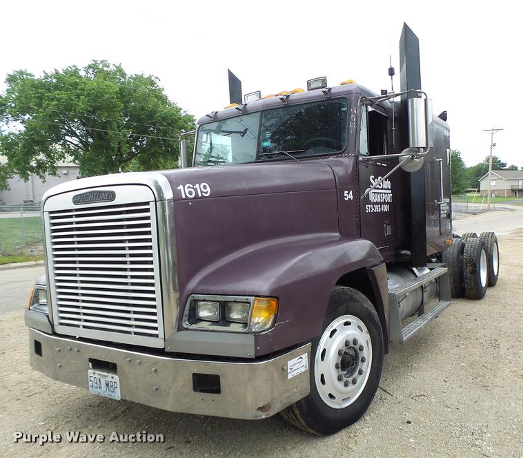 image for item DB1335 1995 Freightliner FLD semi truck