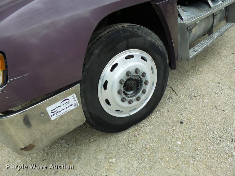 image for item DB1335 1995 Freightliner FLD semi truck