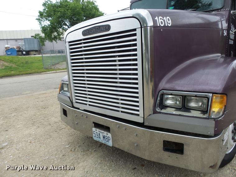 image for item DB1335 1995 Freightliner FLD semi truck