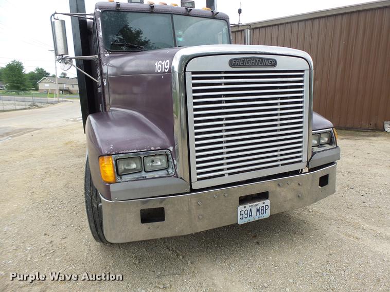 image for item DB1335 1995 Freightliner FLD semi truck