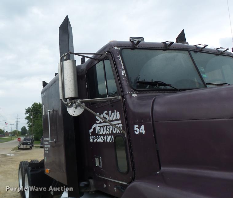 image for item DB1335 1995 Freightliner FLD semi truck