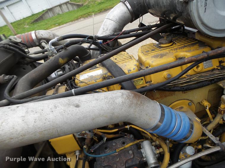 image for item DB1335 1995 Freightliner FLD semi truck