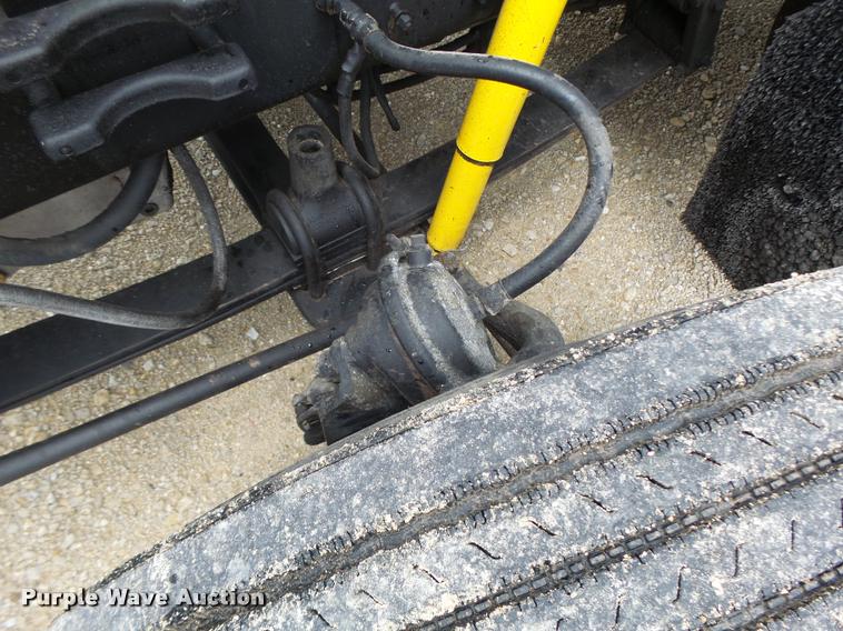 image for item DB1335 1995 Freightliner FLD semi truck