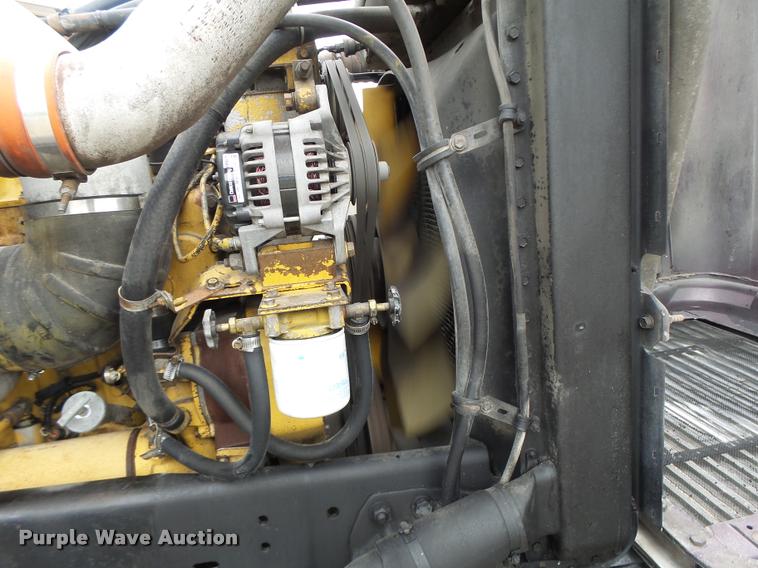 image for item DB1335 1995 Freightliner FLD semi truck