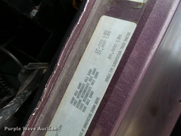 image for item DB1335 1995 Freightliner FLD semi truck