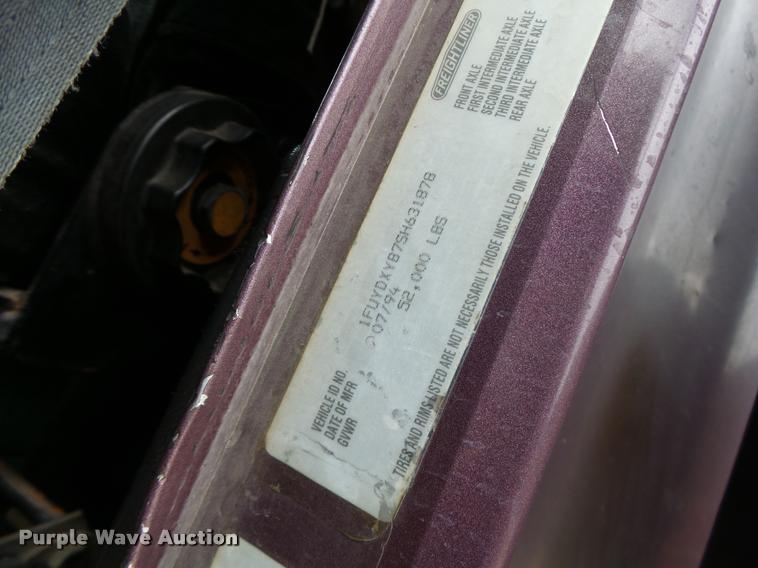 image for item DB1335 1995 Freightliner FLD semi truck