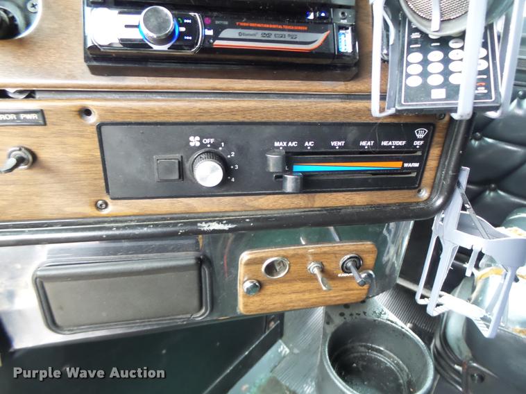 image for item DB1335 1995 Freightliner FLD semi truck