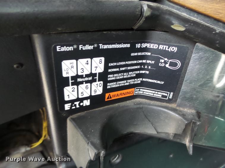 image for item DB1335 1995 Freightliner FLD semi truck