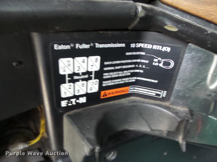 image for item DB1335 1995 Freightliner FLD semi truck