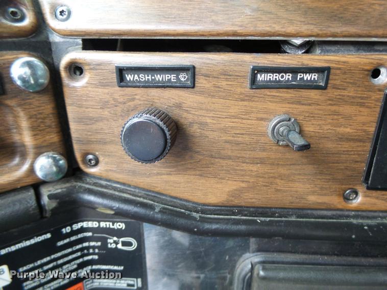 image for item DB1335 1995 Freightliner FLD semi truck