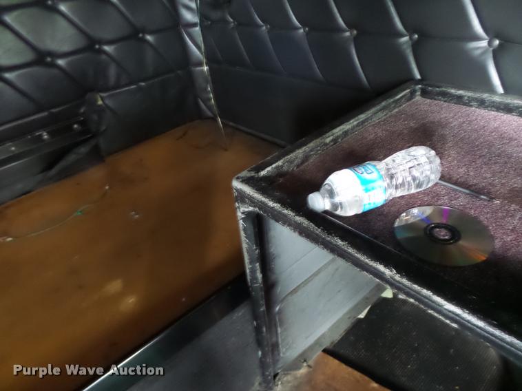 image for item DB1335 1995 Freightliner FLD semi truck