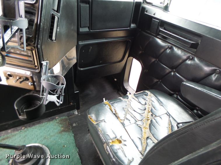 image for item DB1335 1995 Freightliner FLD semi truck