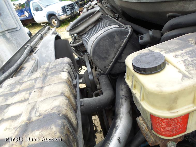 image for item DB1336 2007 GMC C7500 truck cab and chassis