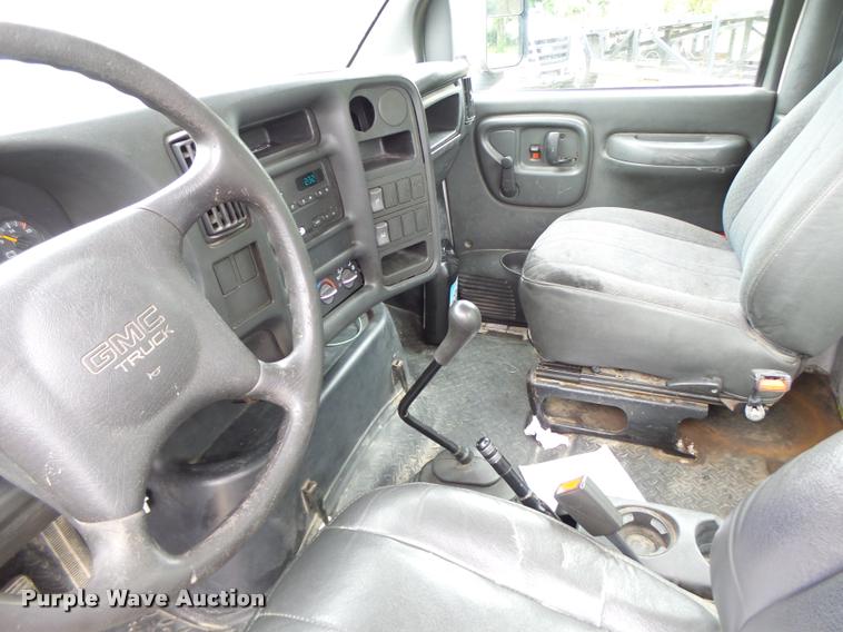 image for item DB1336 2007 GMC C7500 truck cab and chassis