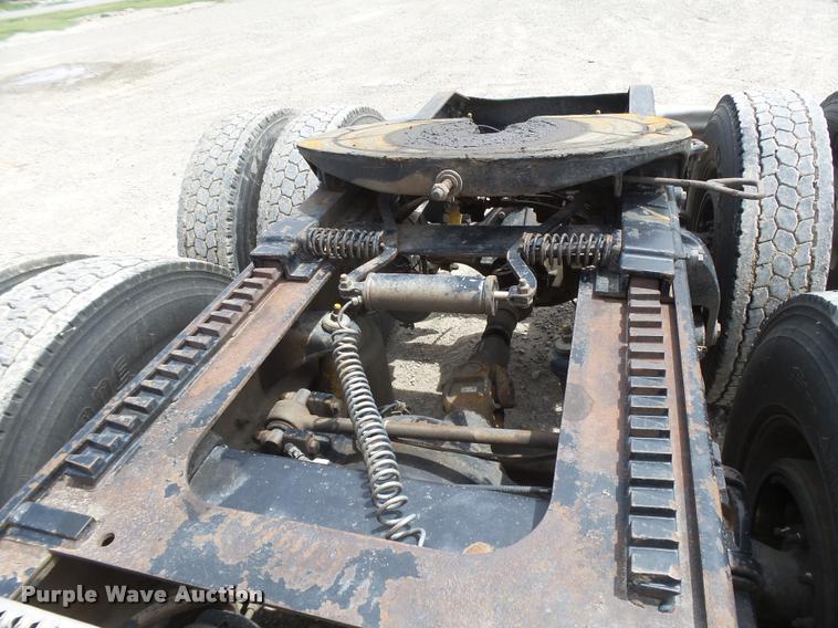 image for item DB2582 2000 Peterbilt 379 semi truck