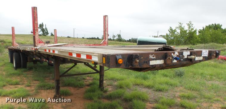image for item DB2587 1995 Fontaine LFTW-5 flatbed trailer