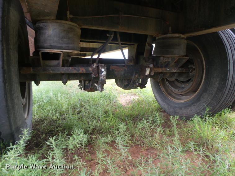 image for item DB2587 1995 Fontaine LFTW-5 flatbed trailer