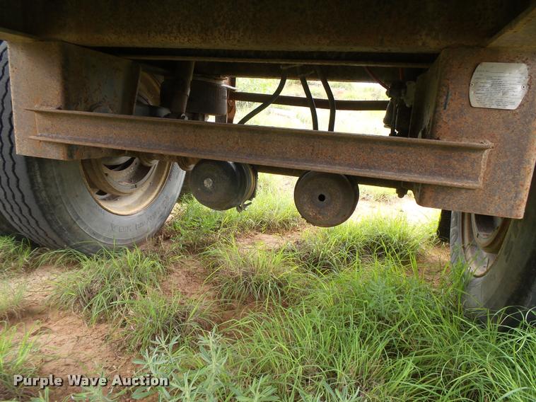 image for item DB2587 1995 Fontaine LFTW-5 flatbed trailer